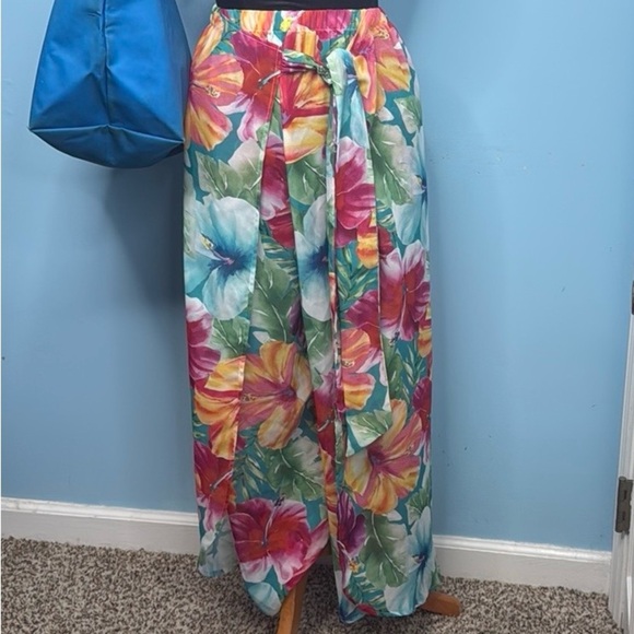 MUMU 🩷Barbie “ The Beach Pants” - Picture 10 of 10